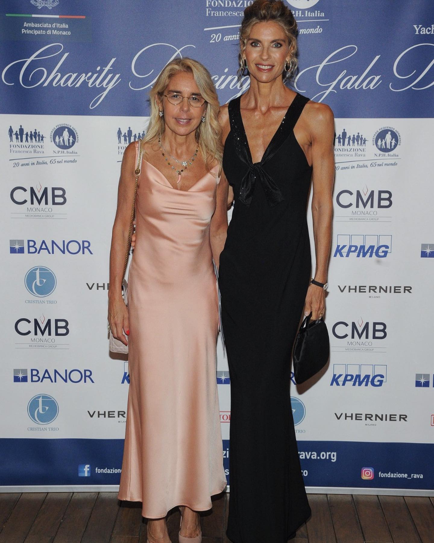 Martina Colombari Charity dinner a Montecarlo con  
La nostra attività ha come obiettivo alleviar...