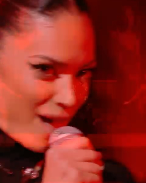 Elodie Ieri  

Tnx...