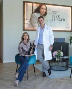 Avete mai provato a mettere insieme bellezza, simpatia, intelligenza e un pizzico di ironia? No?...