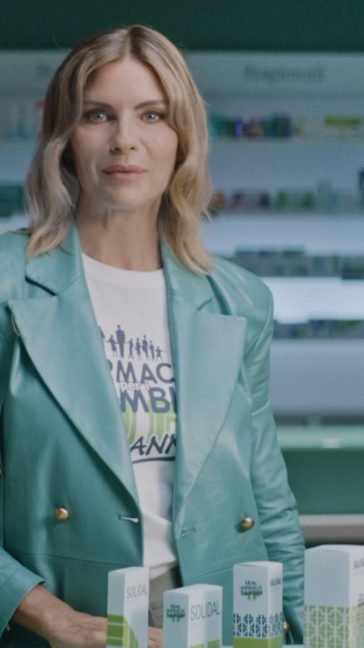 Martina Colombari, Dal 17 al 24 novembre  vi aspetta in oltre 2780 farmacie in tutta Italia aderent… su Instagram per i suoi fan