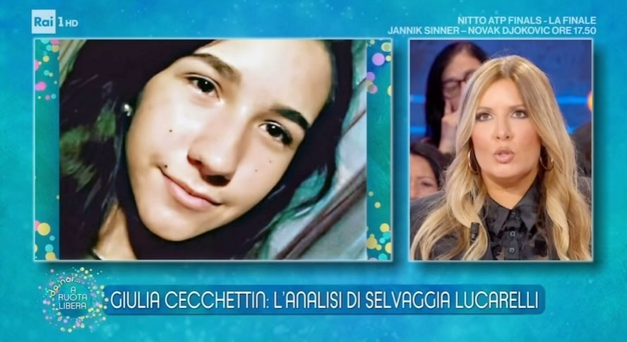 Selvaggia Lucarelli, Parlando di cose serie: come spiegavo ieri da  su TikTok ci sono due trend da di… su Instagram per i suoi fan