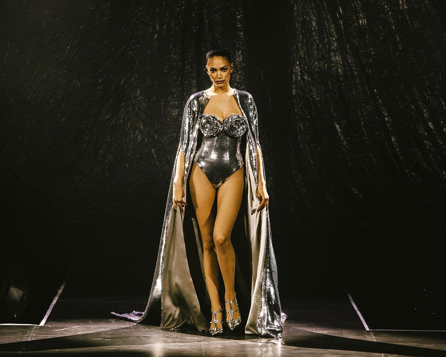 Elodie Roma mia
Grazie a per questo regalo e per avermi fatta sentire bellissima e po...