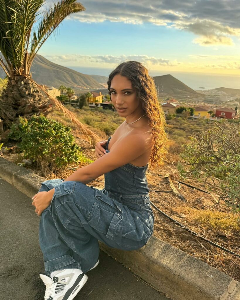 Giulia Ottorini, Innamorata di questa isola… su Instagram per i suoi fan