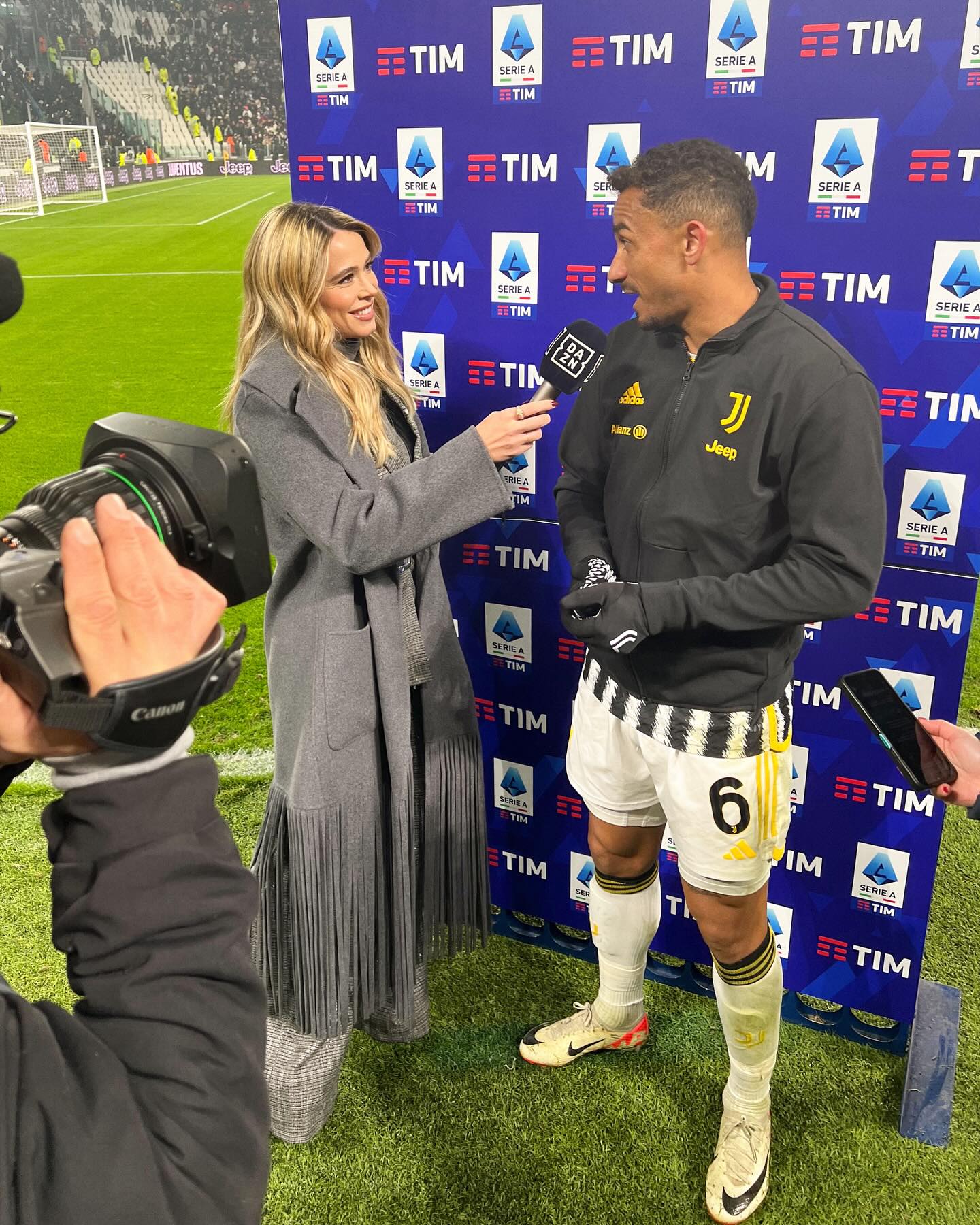 Diletta Leotta Juventus-Napoli tracklist
Campioni del Mondo 
Merenda 
Maglie termiche 
Sorrisi...