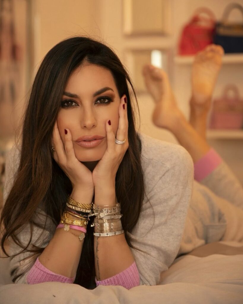 Elisabetta Gregoraci, • Home sweet home… su Instagram per i suoi fan