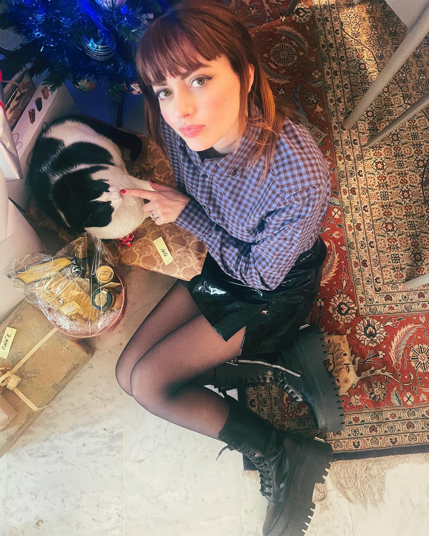 Annalisa Noi non riusciamo più ad alzarci dopo il pranzo di oggi (appena terminato)
Vi ...