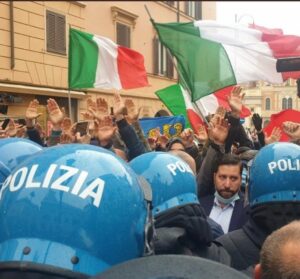 Selvaggia Lucarelli, Disordini, mascherine facoltative, il mitomane marchigiano che paga due spicci d… su Instagram per i suoi fan