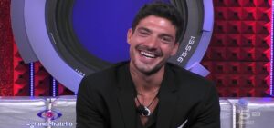 Le dichiarazioni sulla sua ex fidanzata hanno scatenato polemiche su Lorenzo Spolverato al Grande...