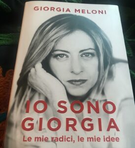 Selvaggia Lucarelli, Avete presente la storia strappalacrime sulla madre della Meloni che va ad abort… su Instagram per i suoi fan