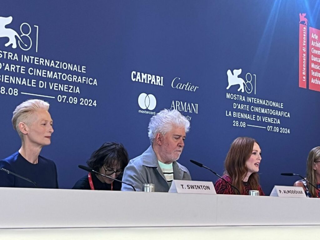 Il regista Pedro Almodovar presenta il suo nuovo film "The Room Next Door" alla Mostra del cinema di...