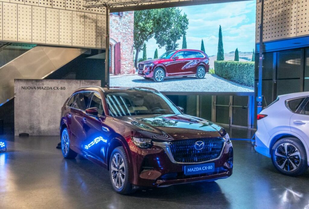 Anteprima della nuova ammiraglia Mazda CX-80 al Salone di Torino