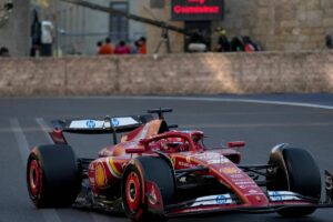 Pole position per Leclerc al Gp di Azerbaijan, Sainz si piazza terzo