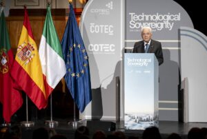 Il Presidente della Repubblica Sergio Mattarella ha partecipato al XVII simposio Cotec Europa a Las...