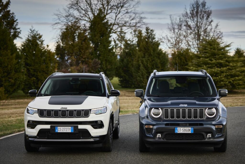 La gamma di SUV Jeep, con l'introduzione della tecnologia e-Hybrid su Avenger, si avvicina sempre di...