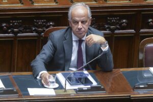 Il Ministro dell'Interno si è espresso sulla situazione degli sbarchi dei migranti, ricordando il...