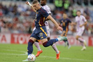 La nuova Roma di Ivan Juric ha battuto l'Udinese per 3-0 nella Serie A, conquistando la sua prima...