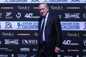 Giancarlo Abete è stato rieletto presidente della Lega Nazionale Dilettanti con l'unanimità dei...