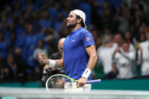Matteo Berrettini ha debuttato con una vittoria al "Kinoshita Group Japan Open Tennis Championships"...