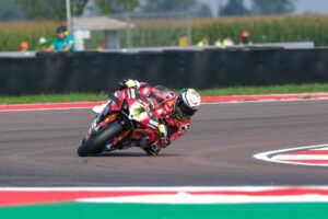 Alvaro Bautista ha vinto la Superpole Race del Gran Premio D’Aragon del mondiale Superbike, battendo...
