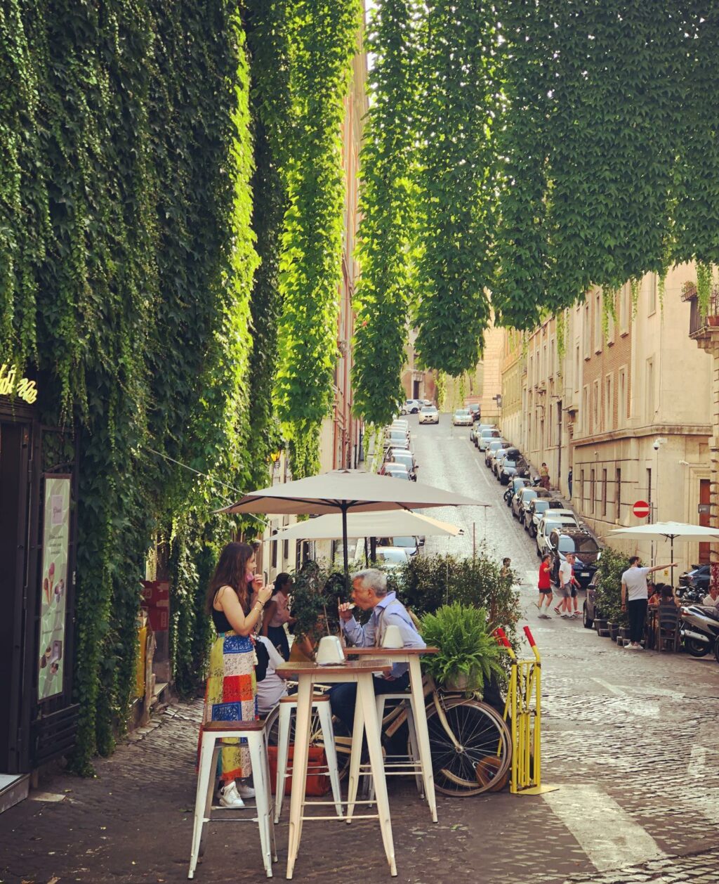 Ah, Selvaggia Lucarelli, la regina del gossip e della polemica! Per lei, parlare di pettegolezzi è...