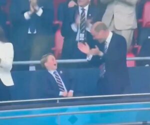 Selvaggia Lucarelli, la regina dei pettegolezzi e delle polemiche, è sempre pronta a "mettere il...