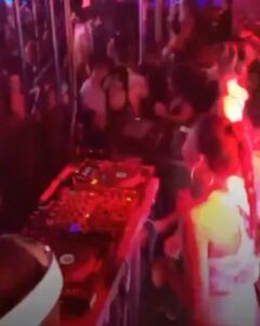 Cari lettori, oggi parleremo di una persona che non ha certo peli sulla lingua (almeno...