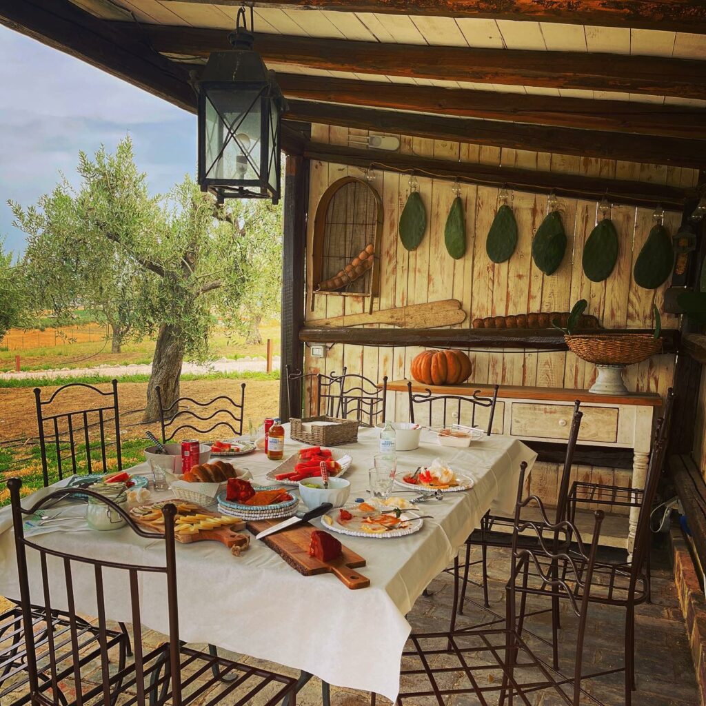 Selvaggia Lucarelli, la regina indiscussa della provocazione e della verità scomoda, pulviscolo...