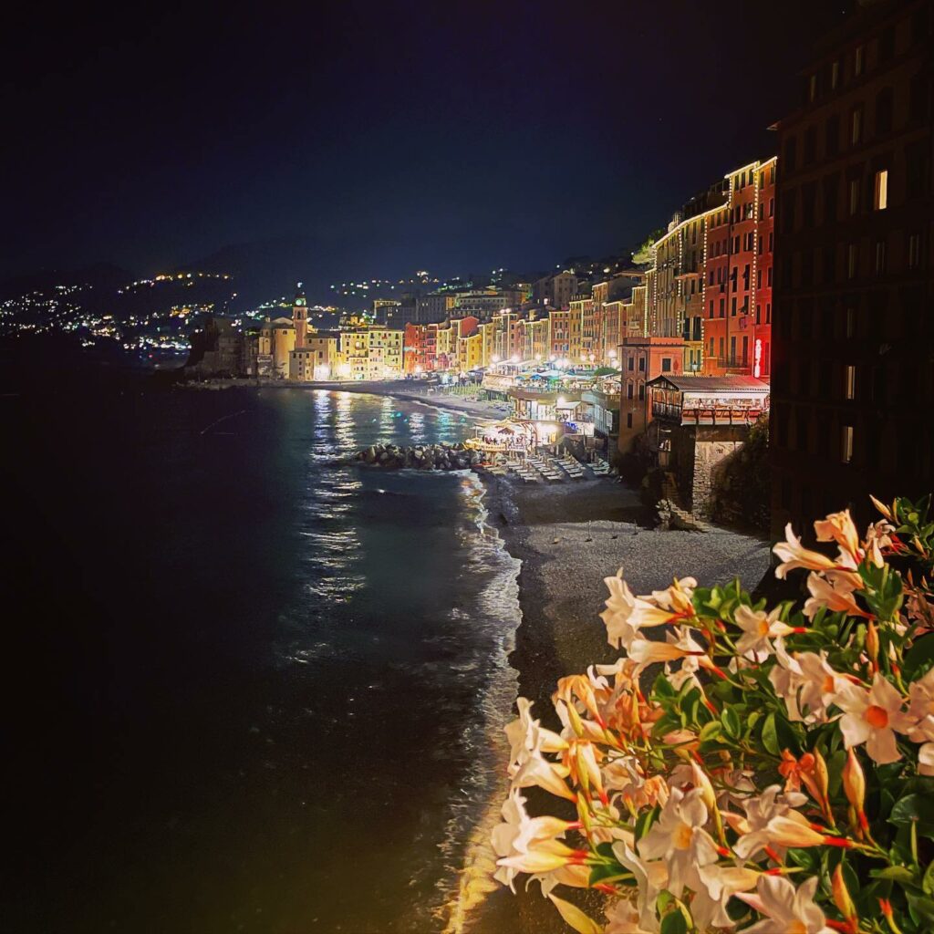 Vi siete mai chiesti cosa succede quando un mix esplosivo di sarcasmo, ironia e verità si unisce in...