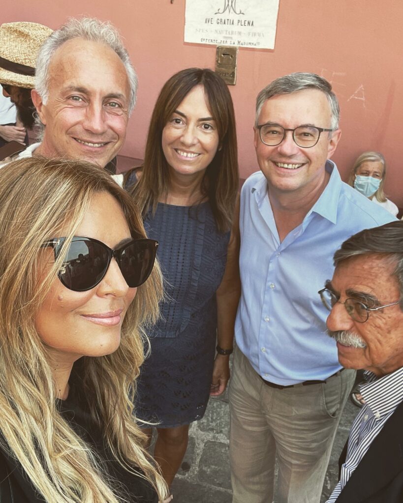 Selvaggia Lucarelli, Il professor Barbero avrà avuto il green pass? ;)… su Instagram per i suoi fan