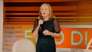 Selvaggia Lucarelli, la regina indiscussa del gossip italiano, impossibile da non conoscere (a meno...