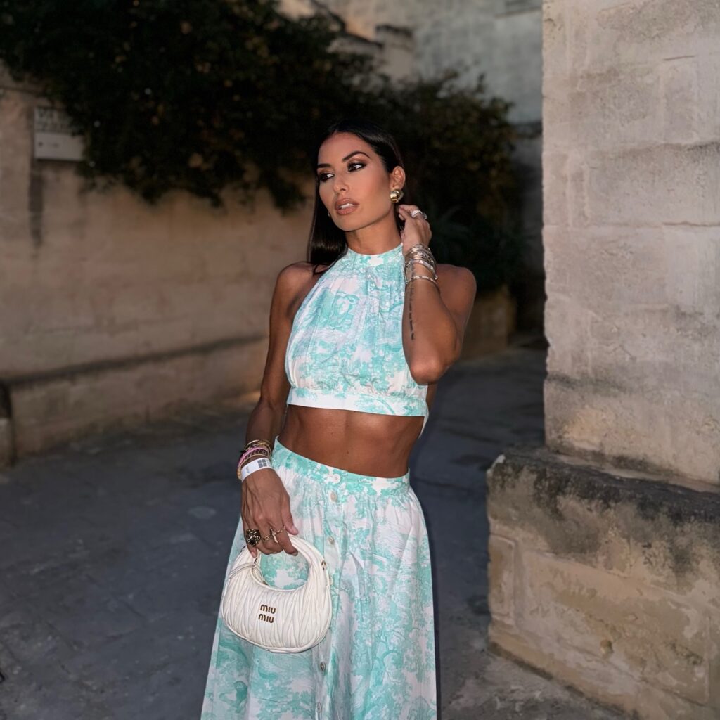 Elisabetta Gregoraci, • The end of a summer, the beginning of many beautiful things… su Instagram “delizia” i suoi fan