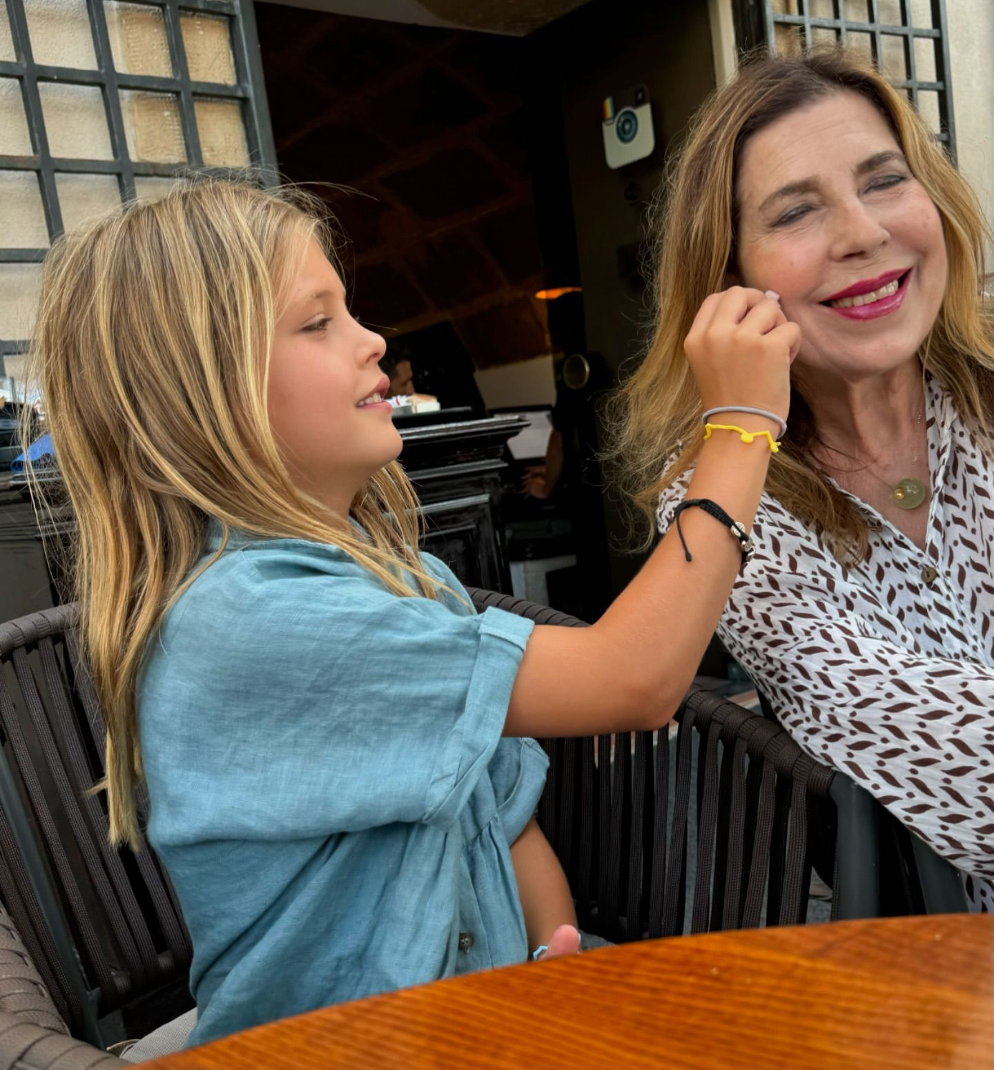 Elisabetta Canalis Stasera finalissima
+ miscellaneous...