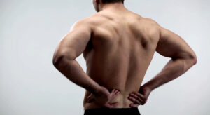 Nel 2050 il mal di schiena diventerà la patologia invalidante più diffusa, sorpassando l’Alzheimer.