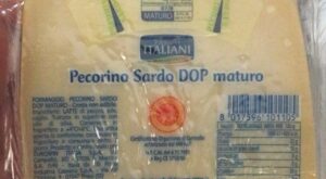 Un lotto di formaggio Pecorino Sardo DOP marchiato Pascoli Italiani è stato richiamato per la...