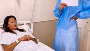 La nota conduttrice televisiva Samantha De Grenet è stata sottoposta a un intervento chirurgico al...