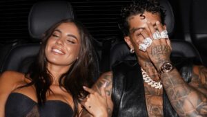 Tony Effe condivide la sua prima foto sui social insieme a Giulia De Lellis