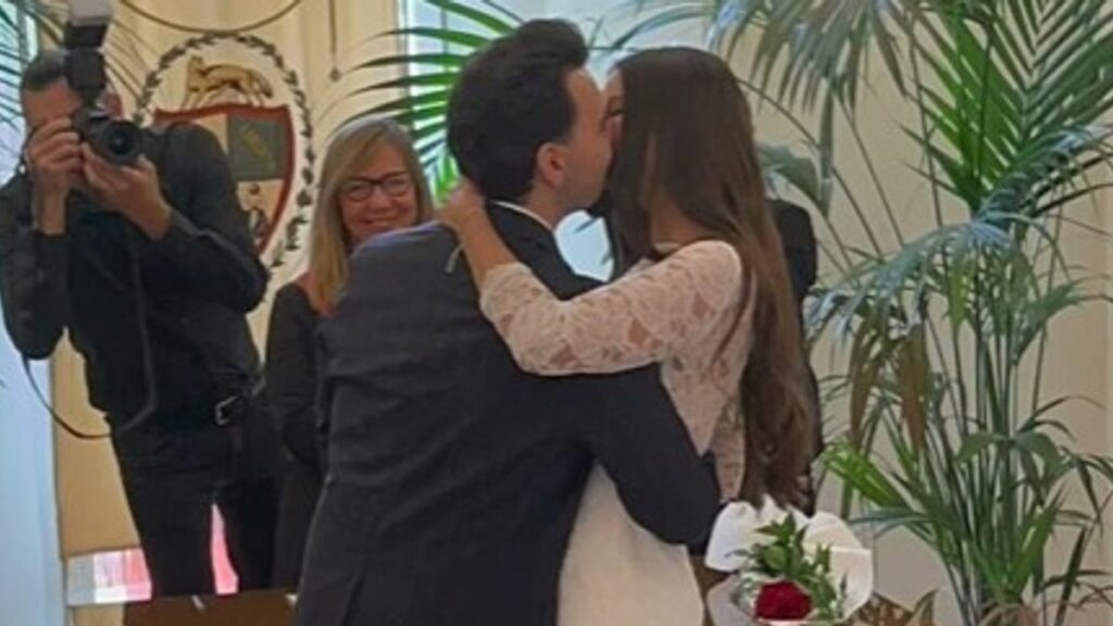 Ignazio Boschetto, membro del famoso gruppo musicale Il Volo, ha recentemente celebrato il suo...