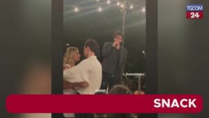 Al matrimonio di Veronica Ferraro e Davide Simonetta, amici famosi come Tananai, Emma Marrone...