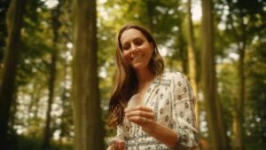 Kate Middleton torna al lavoro dopo aver completato la chemioterapia