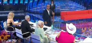 Qual è il Quarto Giudice di Tale e Quale Show?/ Un conduttore amatissimo arriva per scatenare il gossip