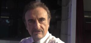 Massimo Venturiello e Tosca Donati si sono finalmente sposati dopo anni di amore. L'attore e la...