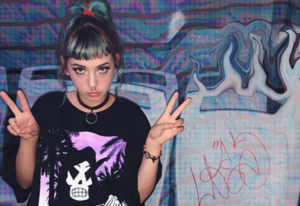 Anna Lou Castoldi, figlia di Asia Argento e Morgan, si distingue per la sua personalità istrionica e...