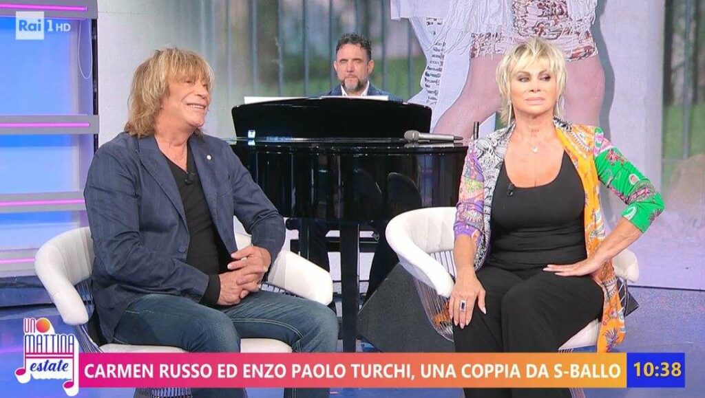 Enzo Paolo Turchi entra nel Grande Fratello 2024: imbarazzante gaffe di Carmen Russo in diretta TV, annuncio ufficiale annullato