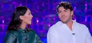 Cecilia Rodriguez e Ignazio Moser hanno rivisitato il loro matrimonio a Verissimo. Cecilia ha...