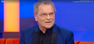 Franco Simone, conosciuto come il "poeta con la chitarra", è un celebre cantautore italiano nato nel...