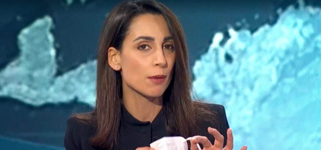 Giorgia Cardinaletti è una giornalista in ascesa, nota soprattutto per la sua recente promozione al...
