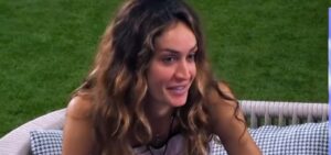 helena-prestes-sorride-grande-fratello-2024.jpg