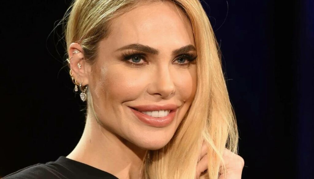 Il ritratto intimo di una donna straordinaria: la storia di lei e del suo incredibile percorso.