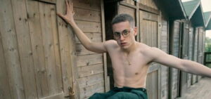 Gianni Morandi e Anna Dan sono i genitori di Tredici Pietro, un giovane cantante rapper che ha...