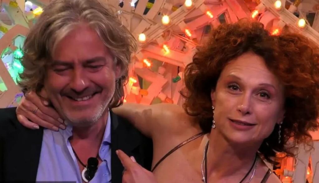 Controversie sul saluto alla suocera malata: Beatrice Luzzi si esprime.